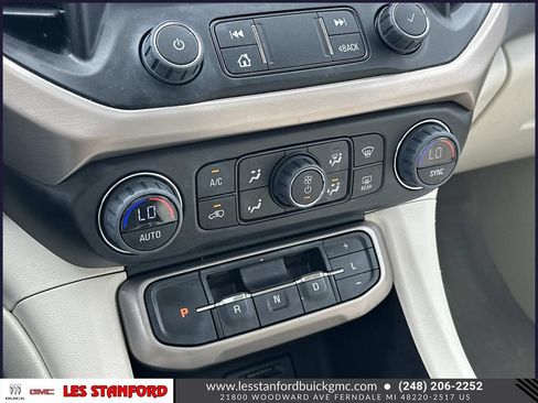 Used 2023 GMC Acadia Denali w/ Denali Ultimate Package AWD/4WD image 33