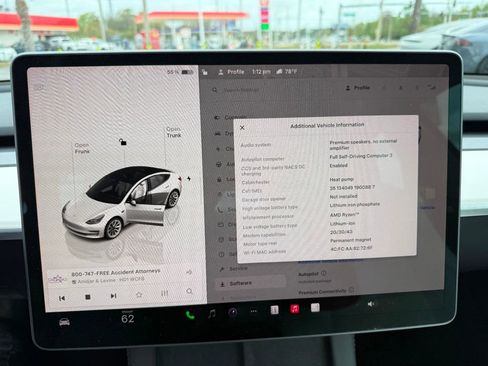 Used 2023 Tesla Model 3 Standard Range image 13