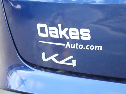 New 2025 Kia K4 LXS image 17