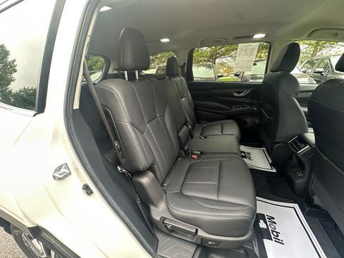 Used 2023 Subaru Ascent Limited image 16