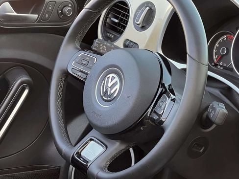 Used 2019 Volkswagen Beetle 2.0T Final Edition SEL FWD image 16