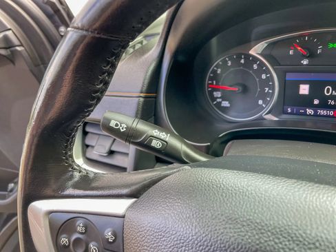 Used 2021 GMC Terrain SLT w/ Infotainment Package II AWD/4WD image 17