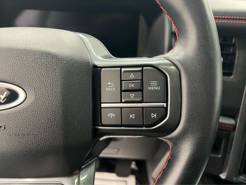 Used 2022 Ford Expedition Limited image 23