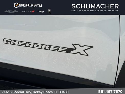 Certified 2022 Jeep Cherokee Latitude AWD/4WD image 10