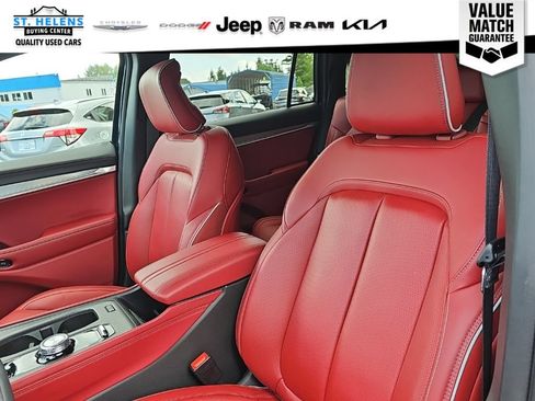 Used 2024 Jeep Wagoneer Launch Edition AWD/4WD image 16