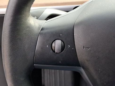 Used 2022 Tesla Model 3 Long Range image 28