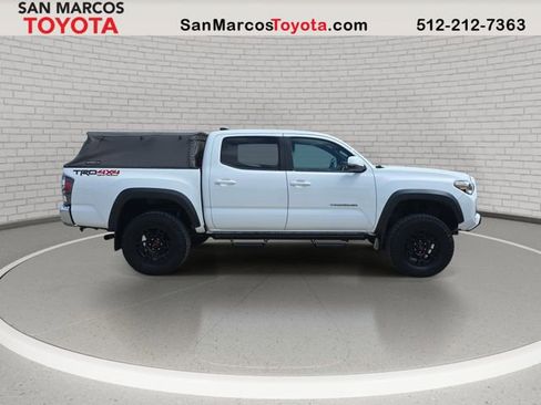 Used 2020 Toyota Tacoma TRD Off-Road AWD/4WD image 5
