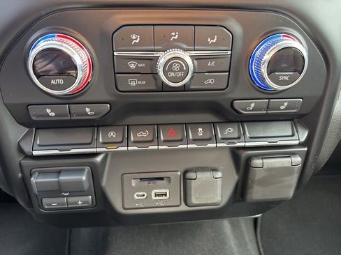 Used 2021 GMC Sierra 1500 SLT AWD/4WD image 26