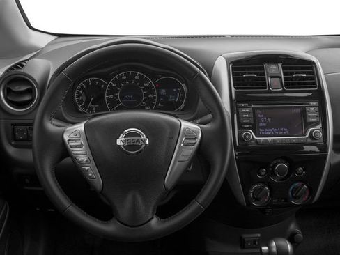 Used 2018 Nissan Versa Note SV FWD image 39