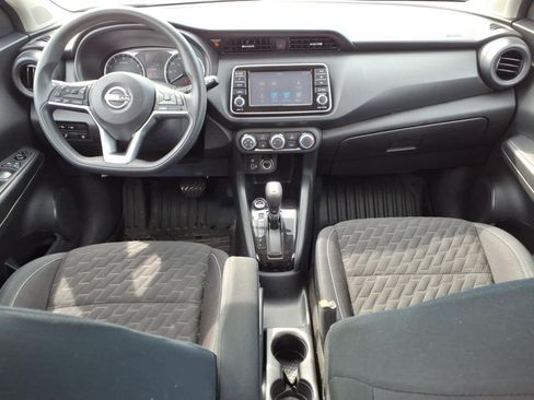 Used 2022 Nissan Kicks S FWD image 10