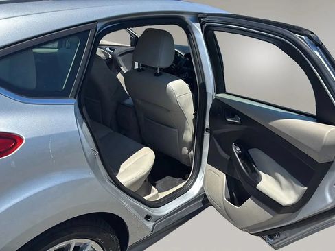 Used 2013 Ford Focus Electric Hatchback FWD image 32