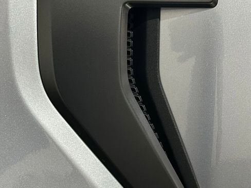 Used 2022 Ford F150 XLT w/ Equipment Group 302A High AWD/4WD image 10