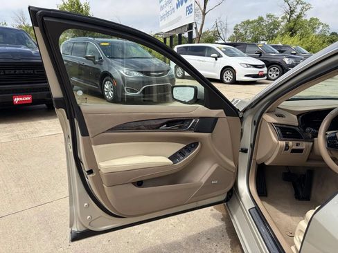 Used 2016 Cadillac CTS Luxury RWD image 10