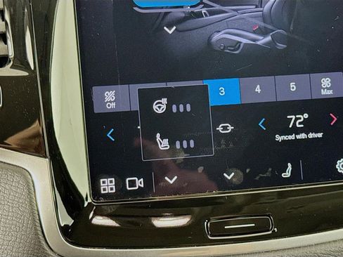 Used 2024 Volvo XC90 B6 Plus w/ Protection Package image 24