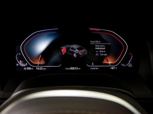 Used 2025 BMW 840i xDrive w/ Comfort Seating Package image 18