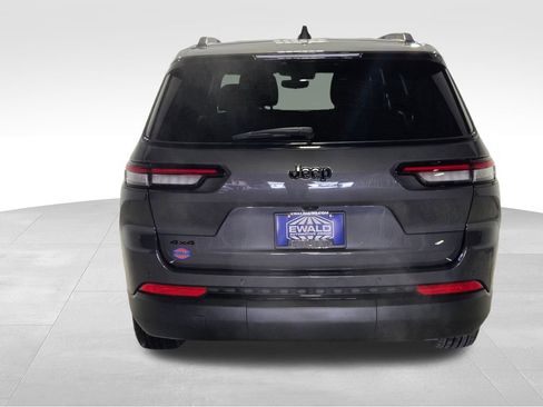 Certified 2024 Jeep Grand Cherokee L Altitude image 22