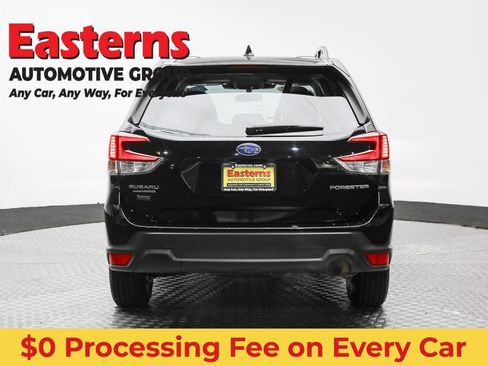 Used 2023 Subaru Forester Premium AWD/4WD image 6