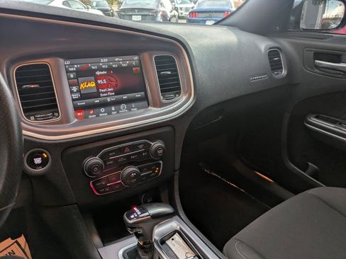 Used 2022 Dodge Charger R/T RWD image 8