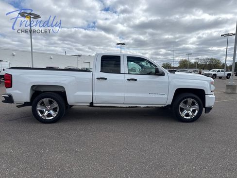 Certified 2018 Chevrolet Silverado 1500 Custom w/ Trailering Package AWD/4WD image 8