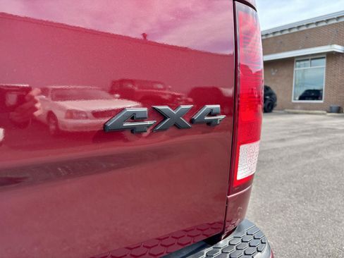 Used 2019 RAM 1500 Express w/ Express Value Package AWD/4WD image 30