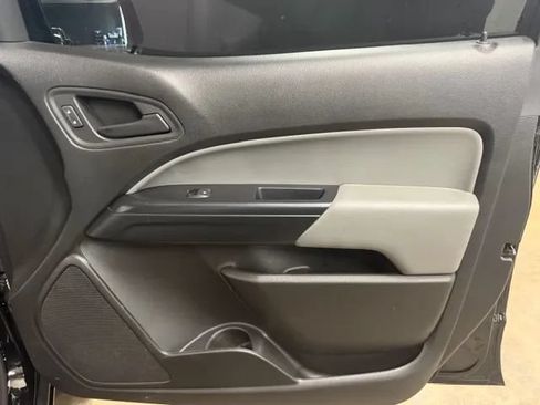 Used 2019 Chevrolet Colorado W/T w/ Custom Special Edition RWD image 15
