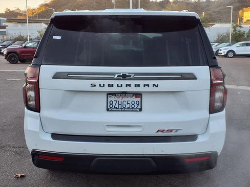 Used 2022 Chevrolet Suburban RST w/ Luxury Package image 5
