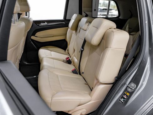 Used 2018 Mercedes-Benz GLS 450 4MATIC w/ Premium Package image 50