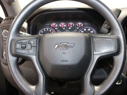 Used 2024 Chevrolet Silverado 1500 Custom Trail Boss AWD/4WD image 18