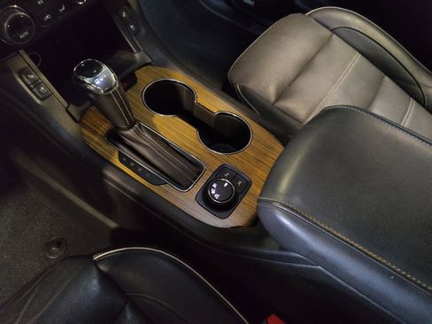 Used 2019 GMC Acadia Denali image 26