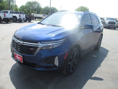 Used 2022 Chevrolet Equinox RS w/ RS Leather Package AWD/4WD image 11