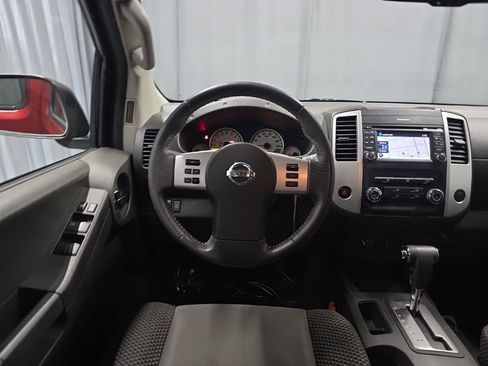 Used 2013 Nissan Xterra PRO-4X image 12
