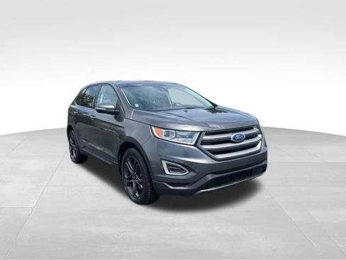 Used 2018 Ford Edge SEL w/ Equipment Group 201A AWD/4WD image 7