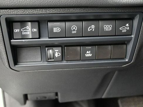Used 2024 Toyota Tundra Limited w/ Power Package AWD/4WD image 6