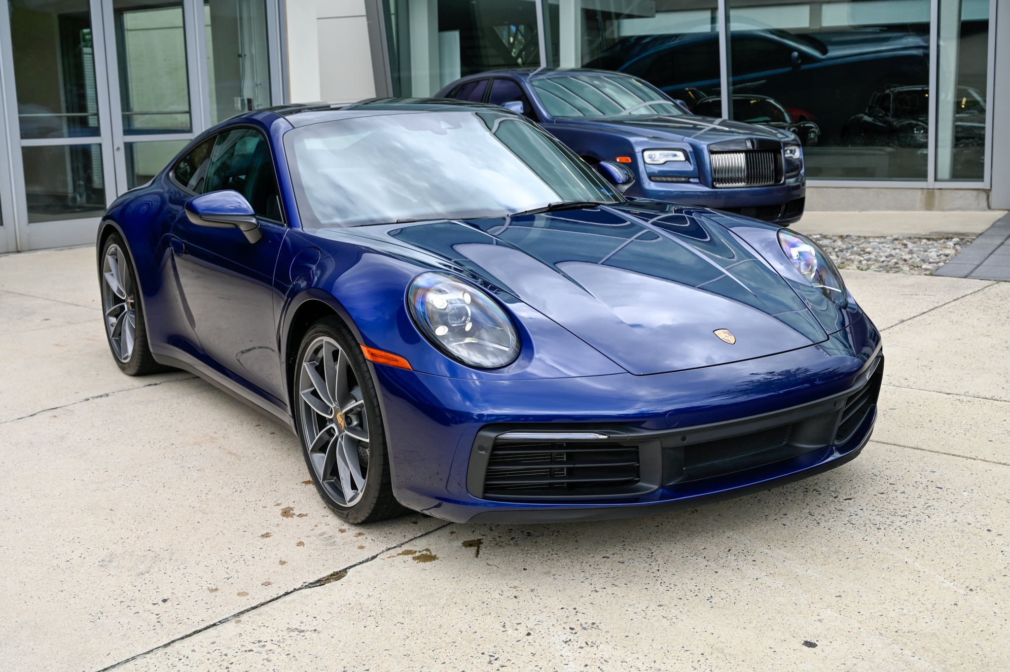 Used 2020 Porsche 911 Carrera RWD image 3