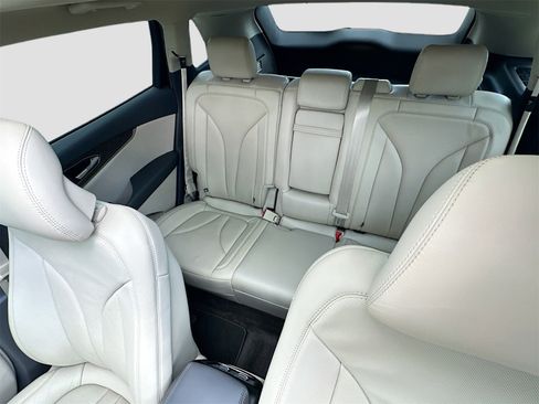 Used 2016 Lincoln MKX Reserve w/ Technology Package image 22