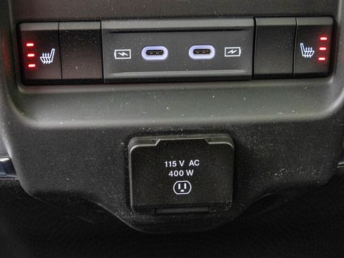 New 2026 RAM 1500 Laramie AWD/4WD image 44