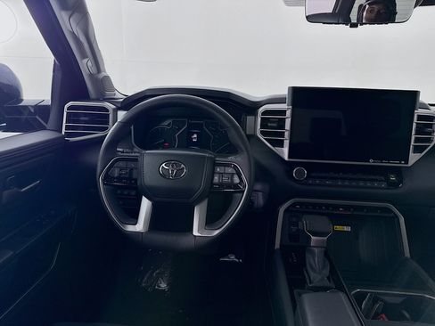 Used 2023 Toyota Tundra Limited AWD/4WD image 23