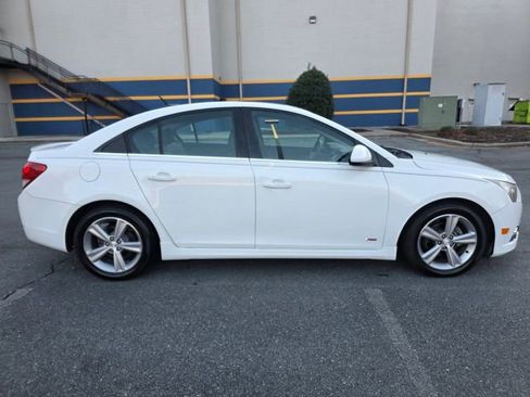 Used 2013 Chevrolet Cruze LT w/ RS Package image 4