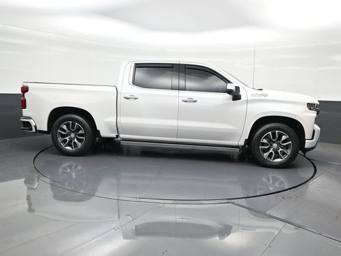 Used 2020 Chevrolet Silverado 1500 High Country w/ Technology Package image 7