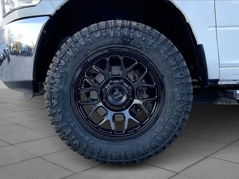 Used 2018 RAM 2500 Tradesman image 10