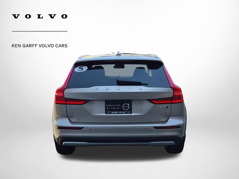 Used 2026 Volvo V60 B5 Cross Country Ultra AWD/4WD image 4