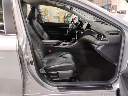 Used 2024 Toyota Camry SE image 13