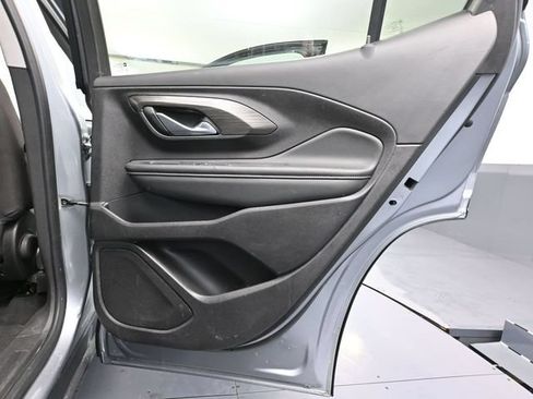 Used 2024 GMC Terrain SLE FWD image 39