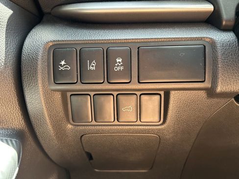 Used 2024 Mitsubishi Eclipse Cross SEL AWD/4WD image 30