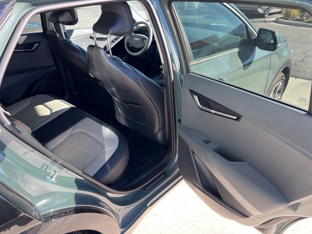 Used 2024 Kia Niro FWD image 27
