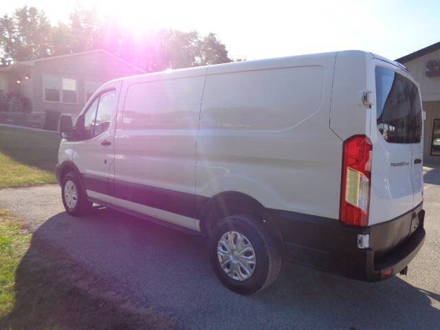 Used 2019 Ford Transit 250 130 Low Roof w/ Exterior Upgrade Package RWD image 3