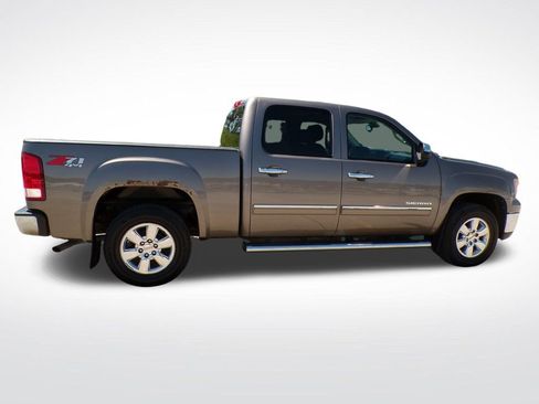 Used 2012 GMC Sierra 1500 SLE w/ Power Tech Package AWD/4WD image 8