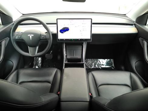 Used 2021 Tesla Model Y Long Range AWD/4WD image 3