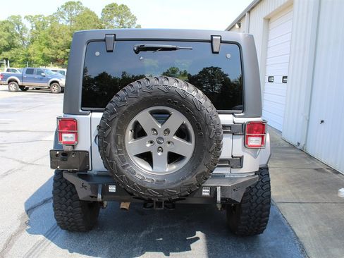 Used 2015 Jeep Wrangler Unlimited Sahara w/ Dual Top Group image 15