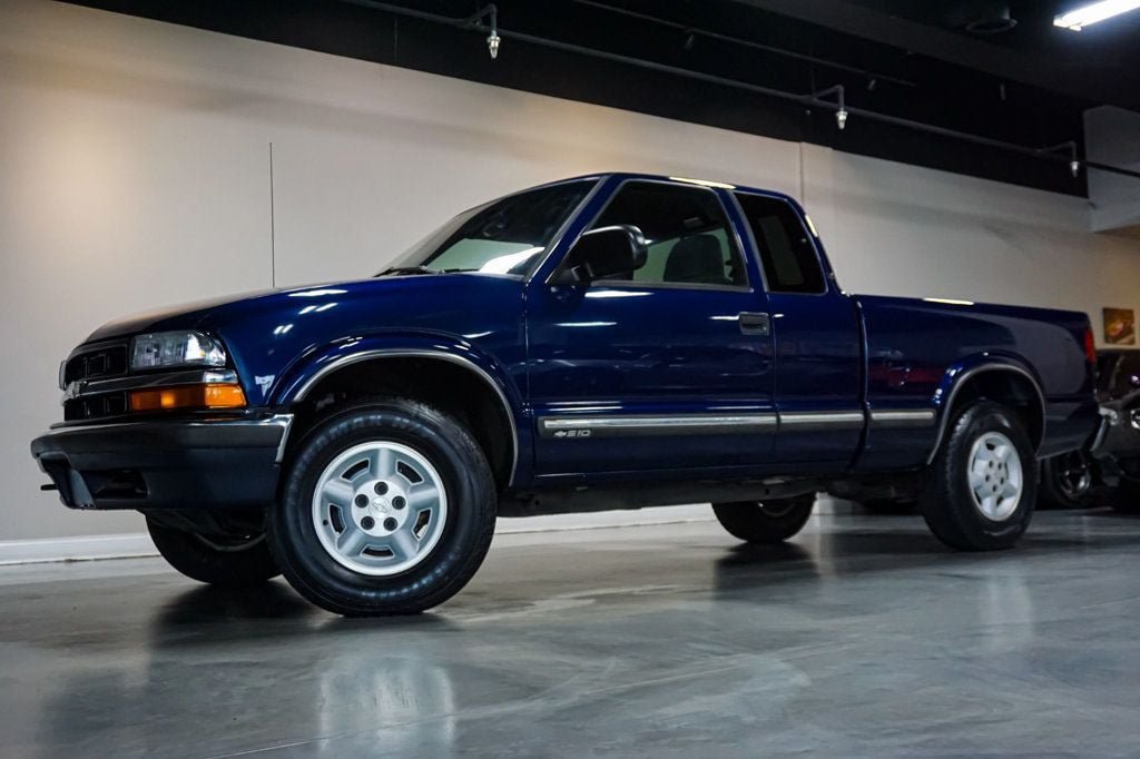 Used 2002 Chevrolet S10 Pickup LS w/ LS Preferred Equipment Group AWD/4WD image 73
